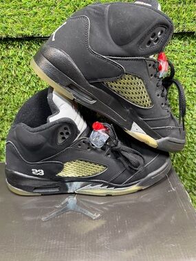 2007 Nike Air Jordan 5 Retro GS Black Metallic 134092-004 Size 5Y w/ Box